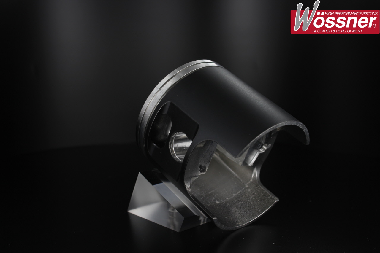 750 Mach IV / 750 H2 Triple Cylinder Forged Piston Kit